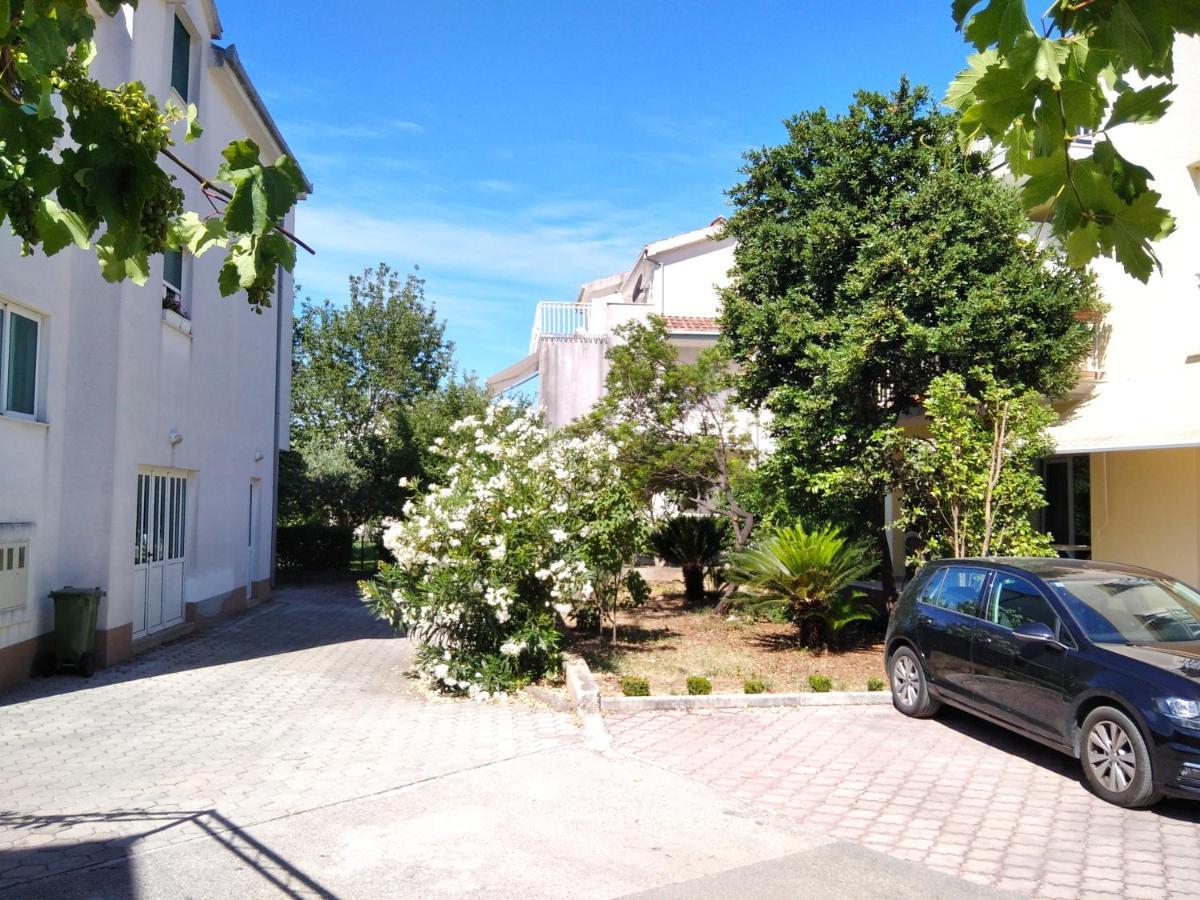 Apartments With A Parking Space Kastel Stafilic, Kastela - 20694 Kaštela Exterior foto